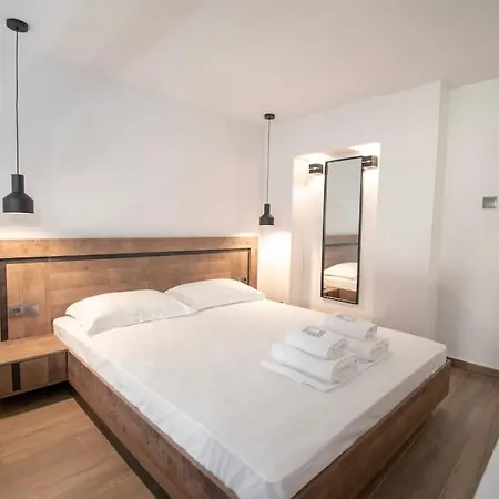 Daire Antigonidon Loft *