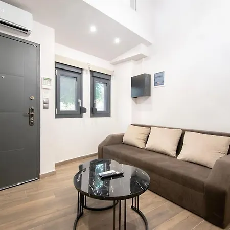 דירה Antigonidon Loft