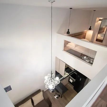 Antigonidon Loft סלוניקי